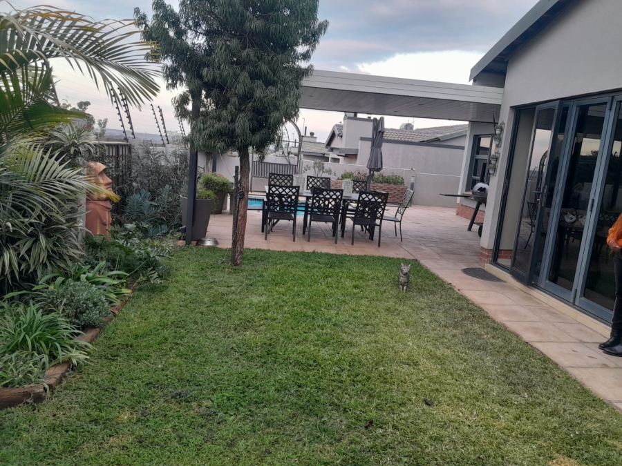 3 Bedroom Property for Sale in Waterkloof A H North West